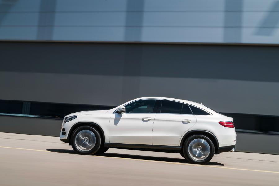  Mercedes-Benz GLE350 d 4Matic Coupe 2015 года  (фото 4 из 17)